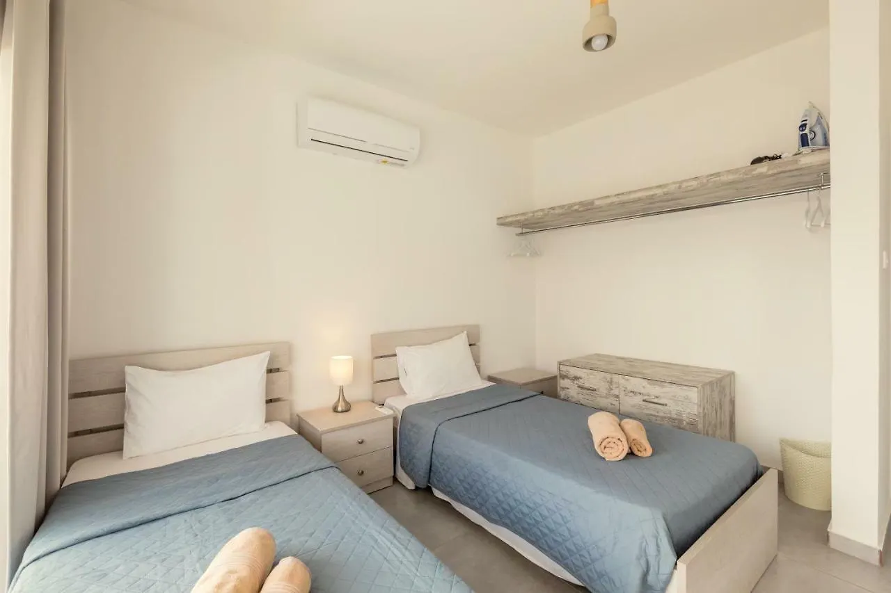 Savvas City Centre Flat ラルナカ 0*,