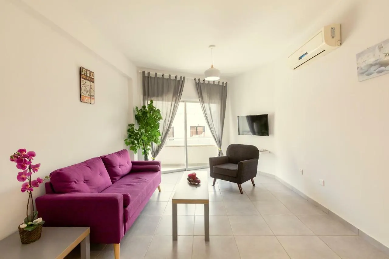 Savvas City Centre Flat ラルナカ